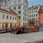 Alemlyn - Na Wyspie Slodowej, Z Balkonem I Pieknym Widokiem- Spaceapart Apartamento *